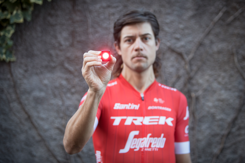 Recomendaciones del Trek-Segafredo aumentar tu seguridad en bici - El blog de Trek | Bicicletas Trek