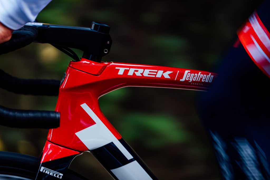 初心者向け】ロードバイクにカスタムするべき5つのおすすめパーツ - The Trek Blog | Trek Bikes