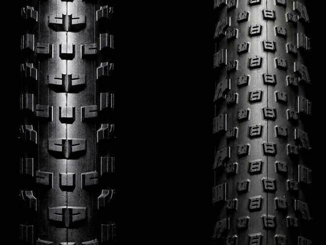 Billede af to Bontrager mountainbike dæk
